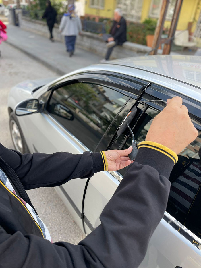 Bozyaka Oto Kilitçisi